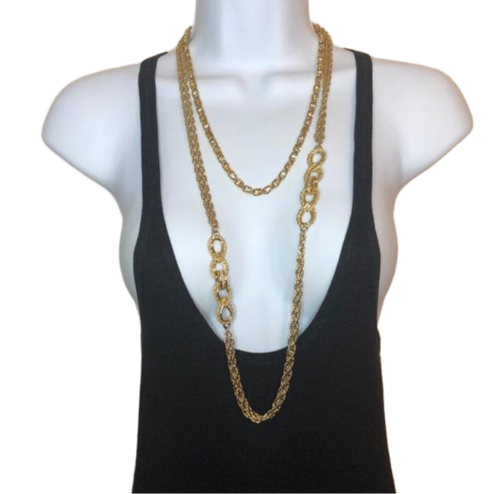 Elegant Gold Chain Necklace